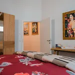 Golf Apartment *